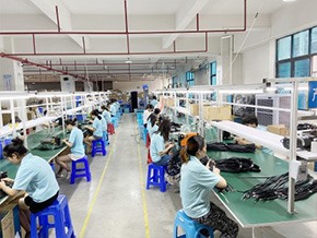 五類網（wǎng）線成品加工車（chē）間